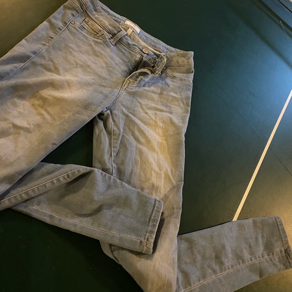 JEANS!!!!💘 - Picture 1 of 5